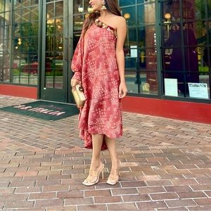 One shoulder festive dress ❤️🌺